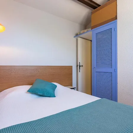 Appartement Les Mas De Pramousquier-11 By Interhome *