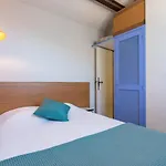 Apartment Les Mas De Pramousquier-11 By Interhome *